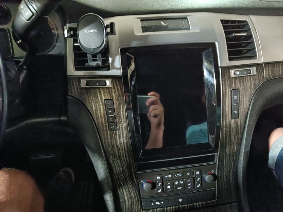 Штатная магнитола Tesla style Teyes TPRO 2 4/32 Cadillac Escalade GMT900 3 (2006-2014)