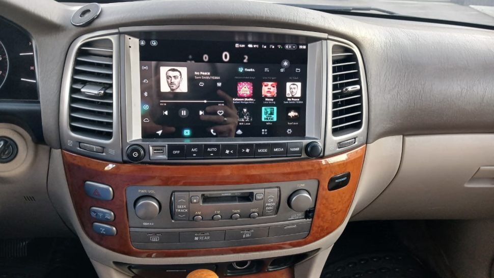 Штатная магнитола Teyes CC3 2K 4/32 Lexus LX470 (2002-2007) F2 Тип-C