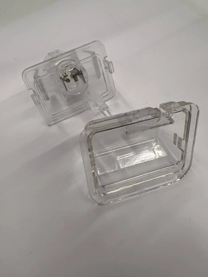 Адаптер под заднюю камеру в подсветку номера Mazda 6 хэтч. (07+), CX-7 (09+), CX-5, CX-9 (12+)