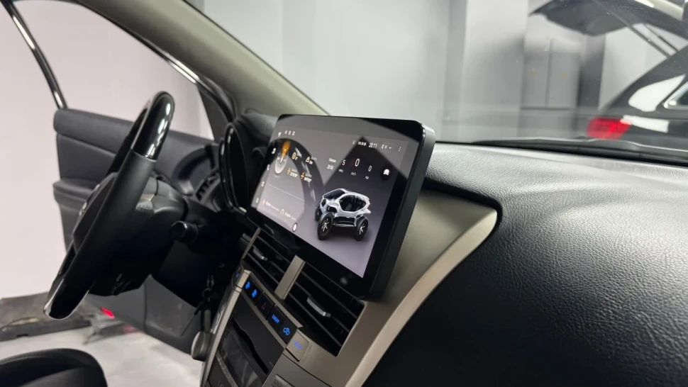 Штатная магнитола Teyes LUX ONE 4/64 Lexus RX300 RX330 RX350 RX400H (2003-2009) Тип-A