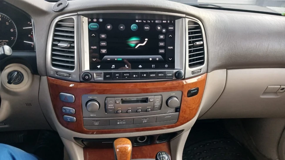 Штатная магнитола Teyes CC3 2K 4/32 Toyota Land Cruiser 100 (2002-2007) F2 Тип-C